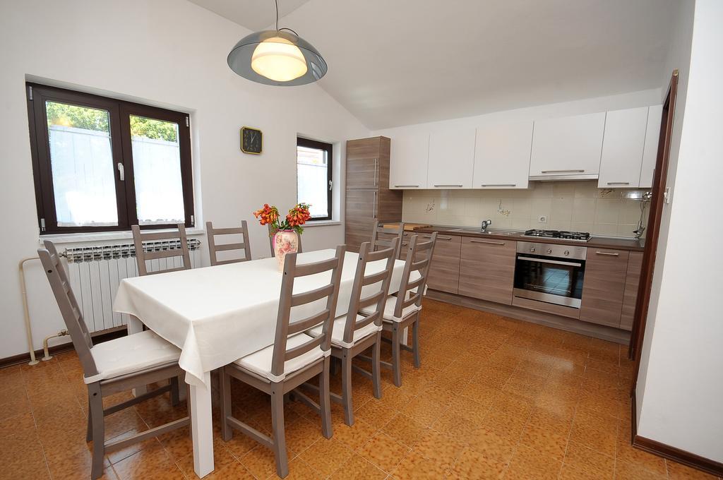 Apartament Vv Pula Bilik gambar